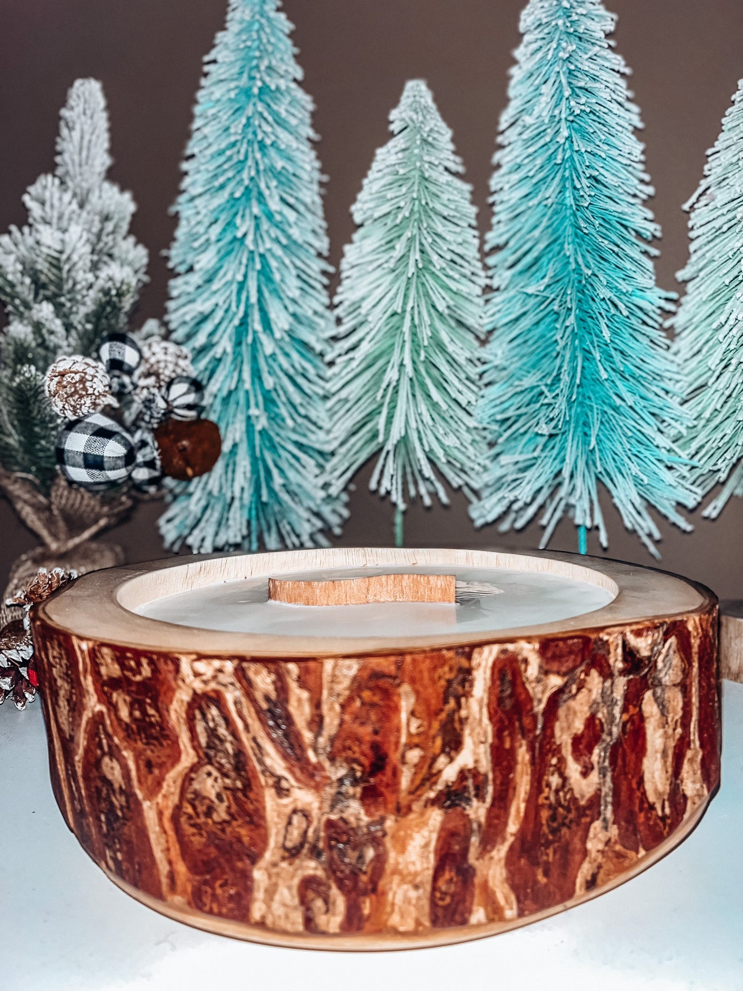 Woodwick tree stump candle