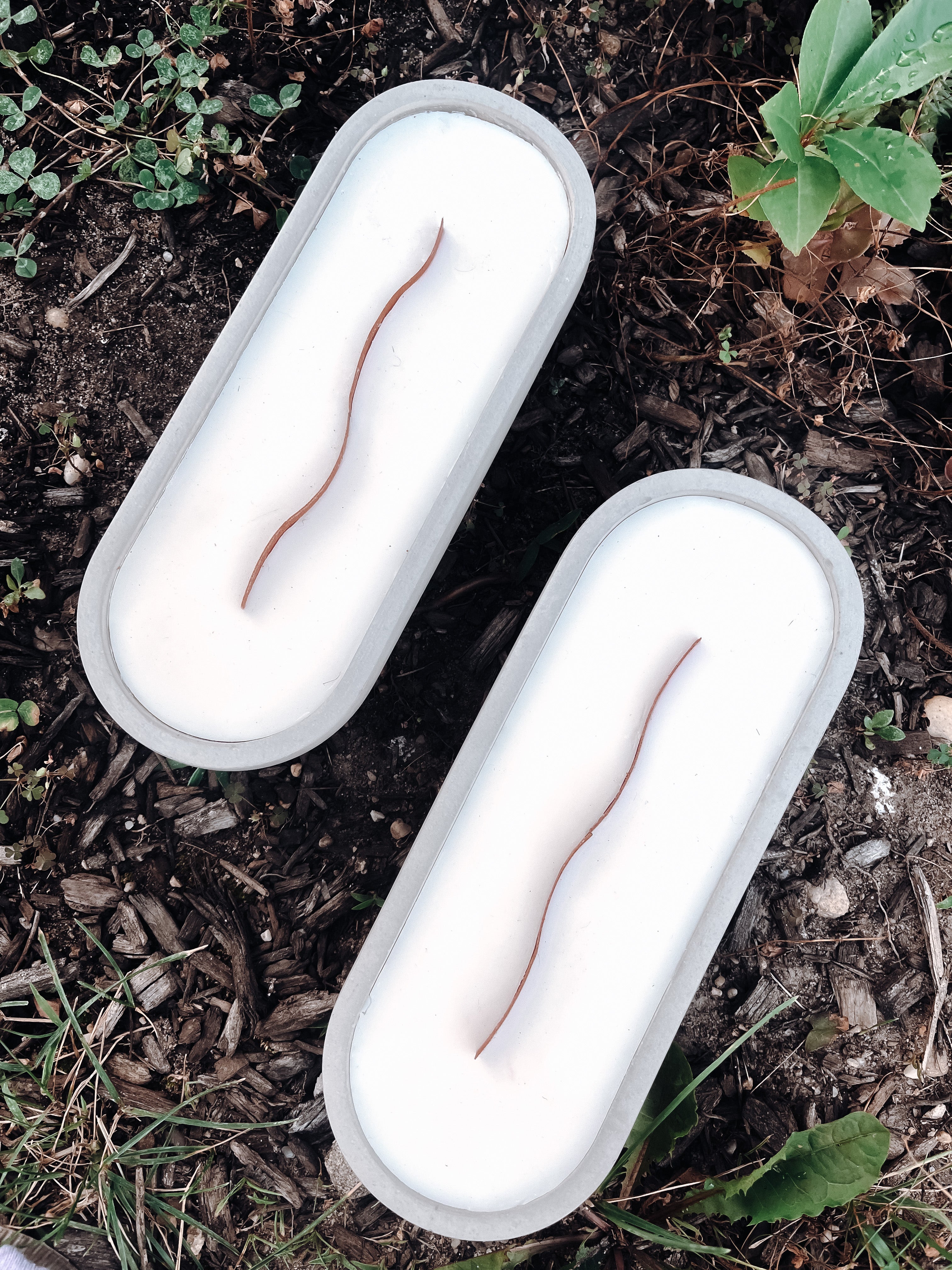 Long woodwick ceramic candle